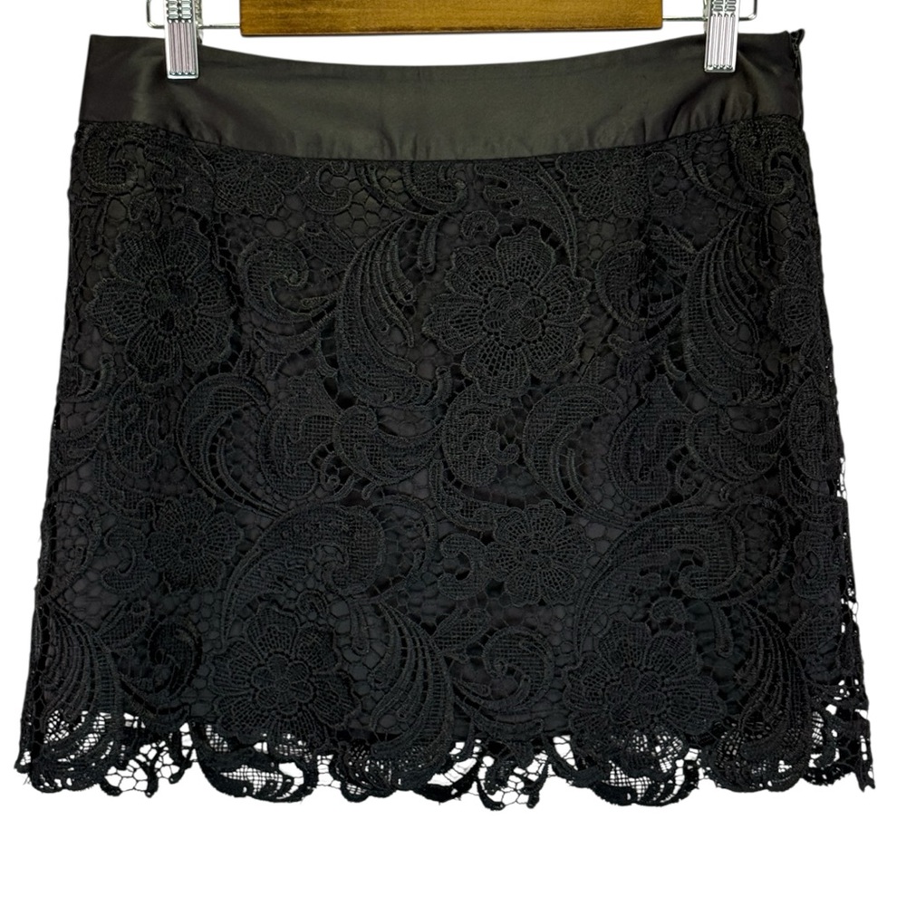 Twenty One Women’s Black Overlay Floral Lace Mini Dressy Skirt Size L